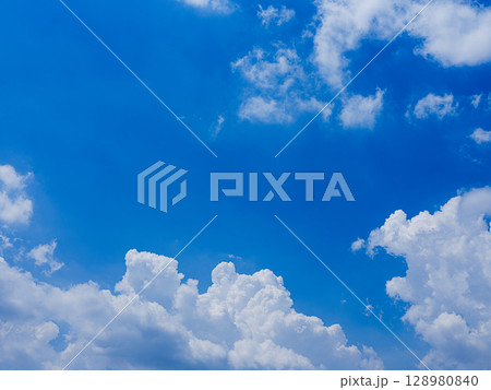 青い空白い雲 128980840