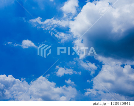 青い空白い雲 青い空白い雲 128980941