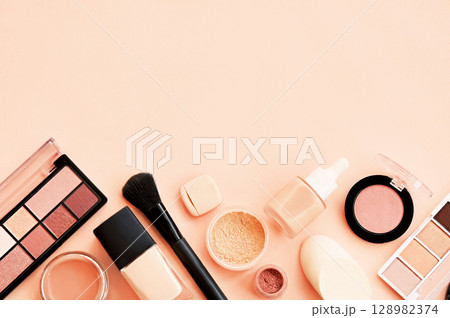 Varieties of face powders and foundations for perfect complexion, basic make up products to even out and matte skin, beauty cosmetics with brushes and sponges 128982374