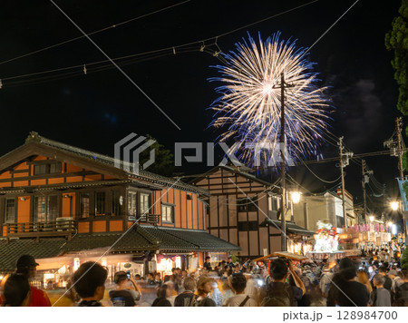 弥彦燈籠まつり　奉納花火大会 128984700