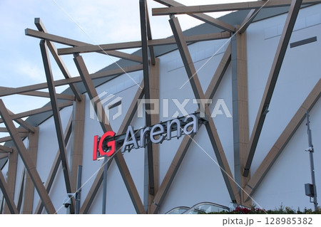 大相撲開催時 夕方のIGアリーナ 大相撲開催時 夕方のIGアリーナ 128985382