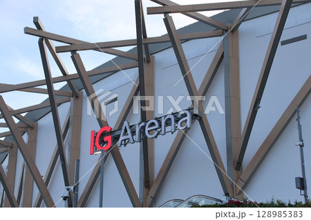 大相撲開催時 夕方のIGアリーナ 大相撲開催時 夕方のIGアリーナ 128985383