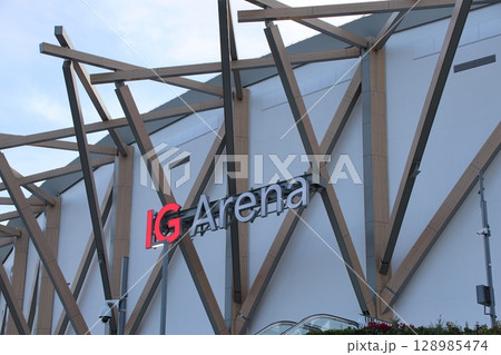 大相撲開催時 夕方のIGアリーナ 大相撲開催時 夕方のIGアリーナ 128985474