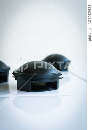 置き型のゴキブリ駆除剤　ゴキブリ退治 128985931