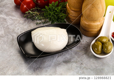 Gurmet organic mozzatla dairy cheese 128988821
