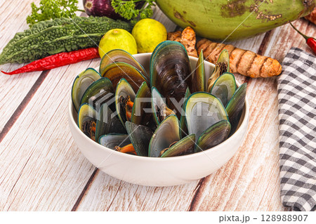 Fresh boiled mussels in the bowl Fresh boiled mussels in the bowl 128988907