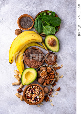 Products containing natural magnesium Mg Products containing natural magnesium Mg 128992006