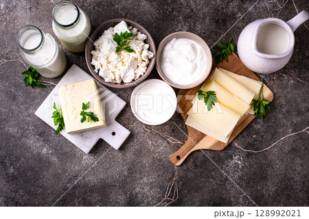 Dairy products. Milk, cottage cheese, cream, butter and yogurt 128992021