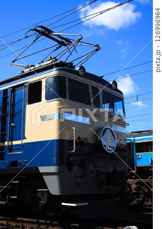 EF65風塗装に復活した大井川鉄道E31形機関車牽引のブルートレイン急行_2025/7/20撮影 128998964