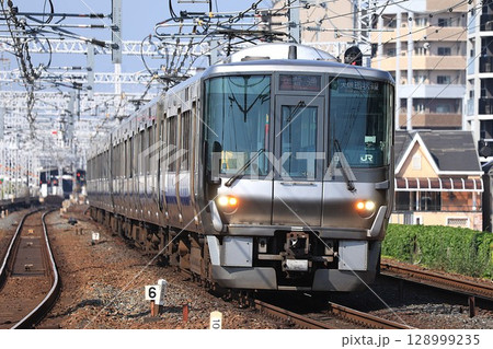 【JR西日本】223系0番台（大阪環状線：野田駅） 128999235
