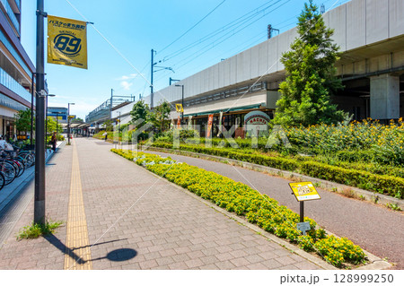JR長町駅東口　高架下飲食店街　街路樹　イエロープロジェクト 128999250