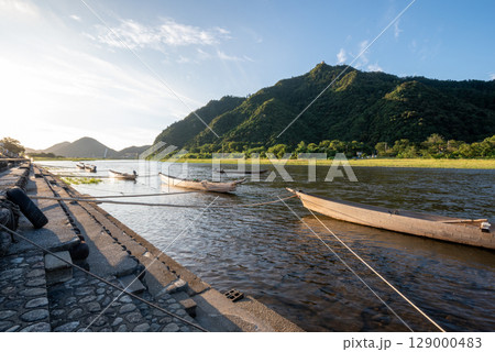 岐阜県 金華山と長良川の風景 岐阜県 金華山と長良川の風景 129000483