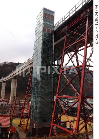 山陰本線 余部鉄橋「空の駅」のクリスタルタワー 山陰本線 余部鉄橋「空の駅」のクリスタルタワー 129004744