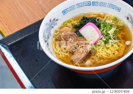 和風日南とりラーメン　(九州自動車道 えびのパーキングエリア) 129005466