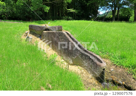 奈良文化財研究所 飛鳥資料館「酒船石」 奈良文化財研究所 飛鳥資料館「酒船石」 129007576