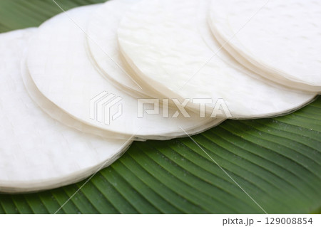 Stacked round sheets of Vietnamese rice paper Stacked round sheets of Vietnamese rice paper 129008854