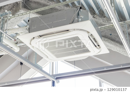 剥き出しの空調 129010137