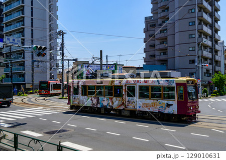 東京さくらトラム(都電荒川線) 王子駅前駅~飛鳥山駅 併用軌道  東京さくらトラム(都電荒川線) 王子駅前駅~飛鳥山駅 併用軌道  129010631