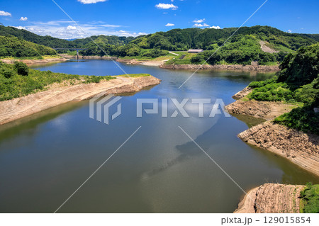 〈島根県〉少雨の影響で貯水率が低下した尾原ダム（30％台） 129015854