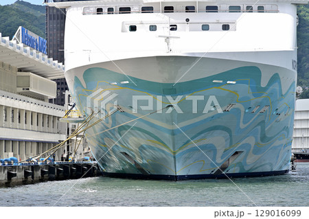 神戸港に停泊中のクルーズ船 「ノルウェージャン スピリット (Norwegian Spirit)」 神戸港に停泊中のクルーズ船 「ノルウェージャン スピリット (Norwegian Spirit)」 129016099