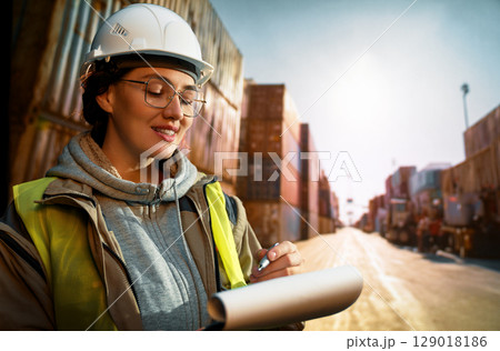 working in container terminal working in container terminal 129018186
