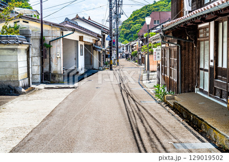 【世界遺産 石見銀山遺跡とその文化的景観】【重伝建】温泉津 初夏の温泉街の風景7 島根県大田市 【世界遺産 石見銀山遺跡とその文化的景観】【重伝建】温泉津 初夏の温泉街の風景7 島根県大田市 129019502