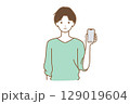 スマホを持つ男性 129019604