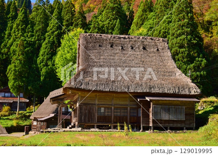世界遺産 五箇山合掌造り集落 秋景色 世界遺産 五箇山合掌造り集落 秋景色 129019995