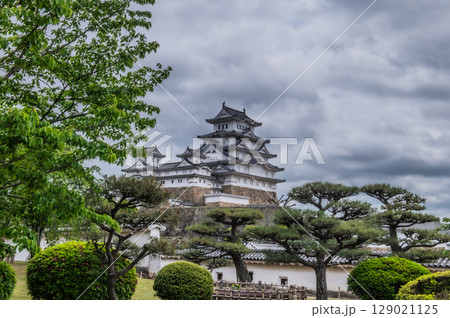世界遺産・姫路城の美しい城郭と日本の伝統建築 世界遺産・姫路城の美しい城郭と日本の伝統建築 129021125