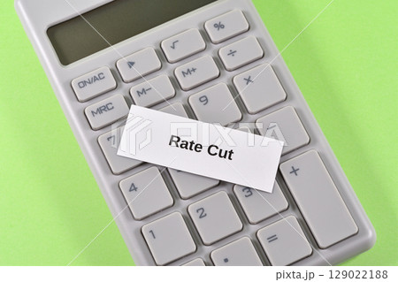 電卓とrate cutので利下げのイメージ 129022188