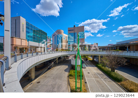 神奈川県川崎市高津区の溝口駅北口ペデストリアンデッキからノクティプラザ方面 129023644