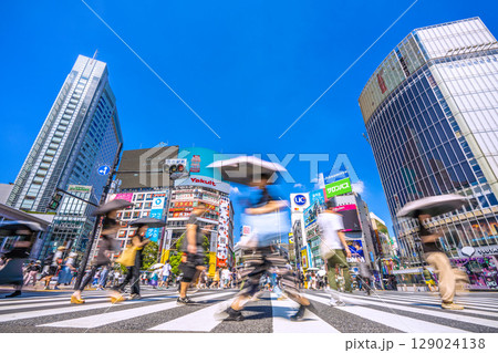 日本の東京都市景観枯山水撤去…渋谷のハチ公像脇に広い空間が誕生…インバウンド続く…＝7月26日 129024138