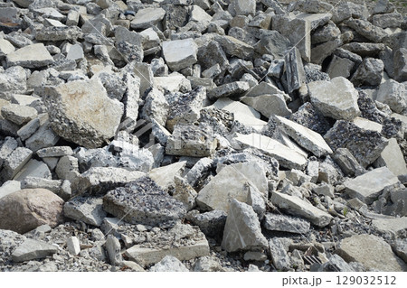 瓦礫(地震や解体工事などにも) 瓦礫(地震や解体工事などにも) 129032512