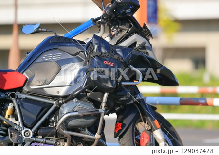 アドベンチャーバイク 129037428