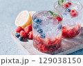 夏の冷たいドリンク ベリーソーダ 129038150