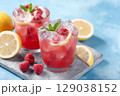 夏の冷たいドリンク ベリーソーダ 129038152