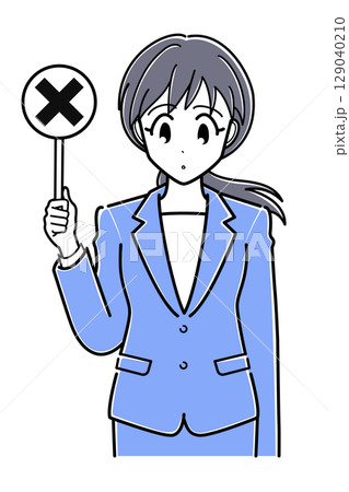 バツの札を持つスーツのOLさん（上半身・シンプル） 129040210