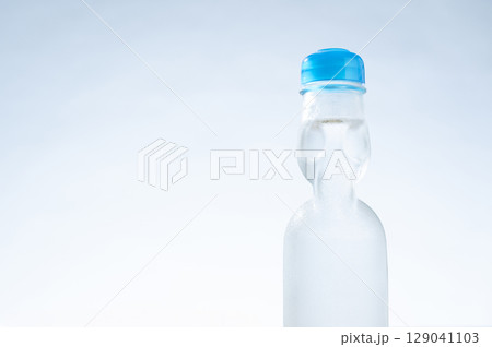 ラムネ瓶 129041103