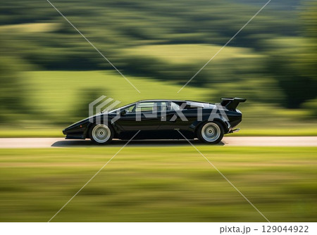 (AI生成)　世界のスーパーカー　流し撮り 129044922