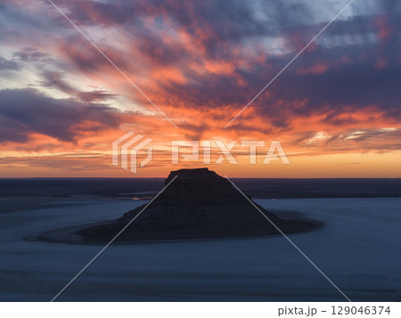 Karynzharyk Depression / カリンジャリク低地 - カザフスタン・マンギスタウ 129046374