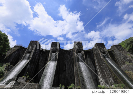 香川県観音寺市大野原町田野々、国重文「豊稔池堰堤」 香川県観音寺市大野原町田野々、国重文「豊稔池堰堤」 129049804