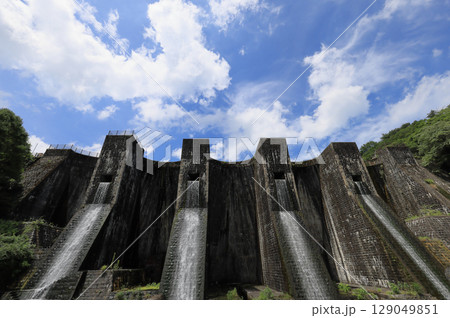 香川県観音寺市大野原町田野々、国重文「豊稔池堰堤」 香川県観音寺市大野原町田野々、国重文「豊稔池堰堤」 129049851