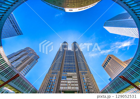 日本の東京都市景観 東京都庁などを望む…新時代へ＝7月26日 129052531