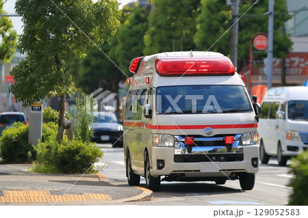 救急車 129052583