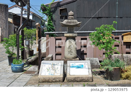 岐阜県中津川市：中津川宿／本町広場の常夜燈 129053975