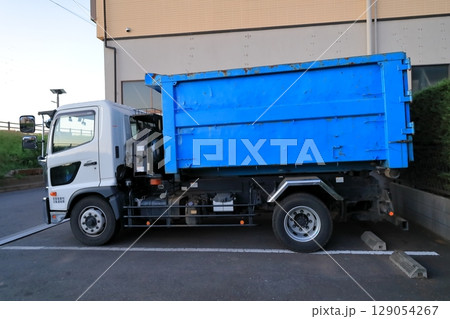 産業廃棄物収集運搬車 129054267