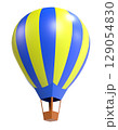 青と黄色のストライプ柄の熱気球イラスト 129054830