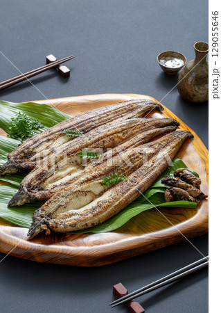 国産ウナギの白焼き 国産ウナギの白焼き 129055646