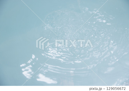お風呂 湯船 お湯 お風呂 湯船 お湯 129056672