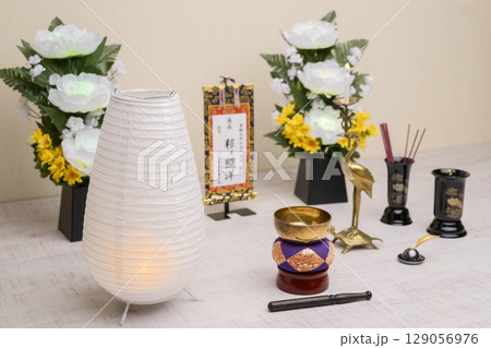 新盆イメージ（白紋天 白提灯） 129056976